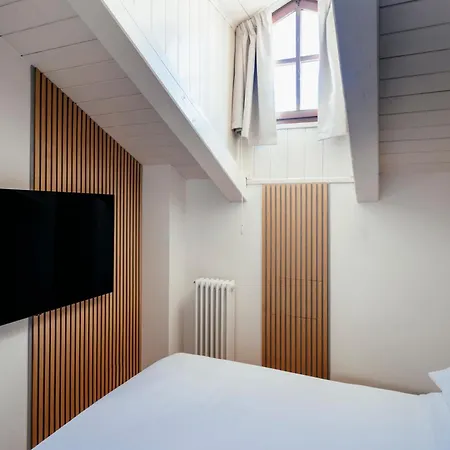 Coq En Pate Apartment *